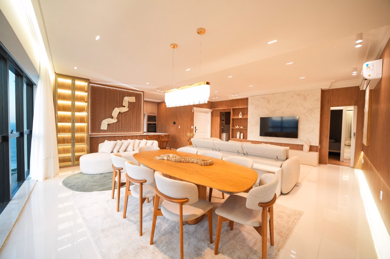 Apartamento 4 suítes em Meia Praia — Meia Praia, Itapema