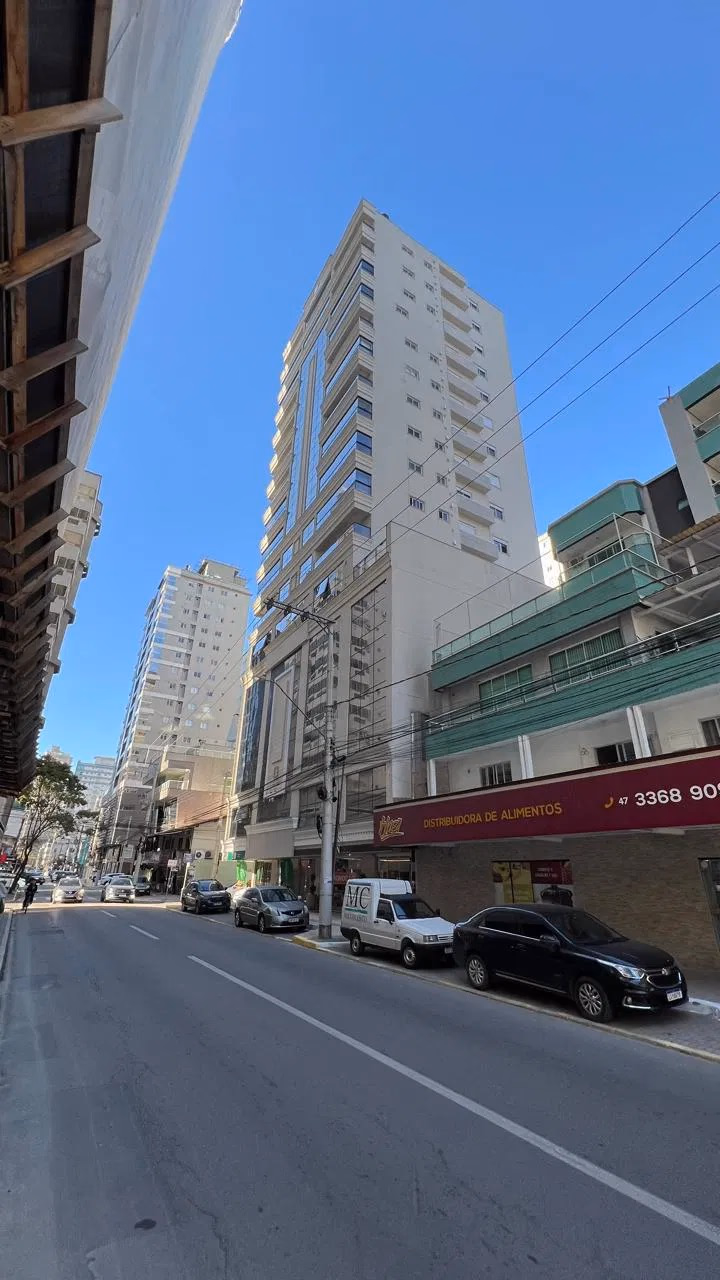 Celisa Residence - Rua 252,  Bairro Meia Praia, Itapema - SC (1)