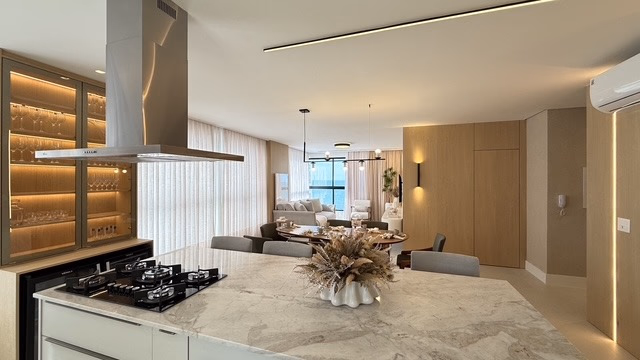 Apartamento 3 suítes em Meia Praia — Meia Praia, Itapema