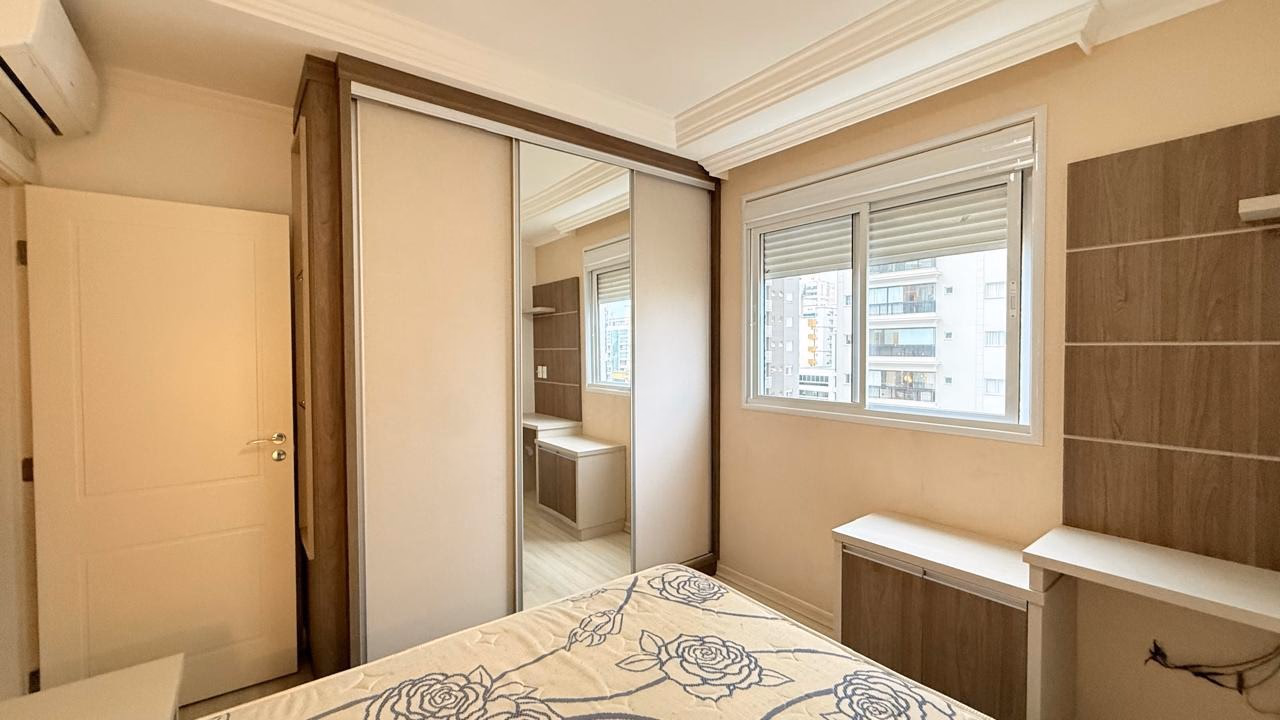 Apartamento 4 suítes em Meia Praia — Meia Praia, Itapema
