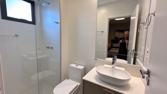 Apartamento 3 suítes em Meia Praia — Meia Praia, Itapema