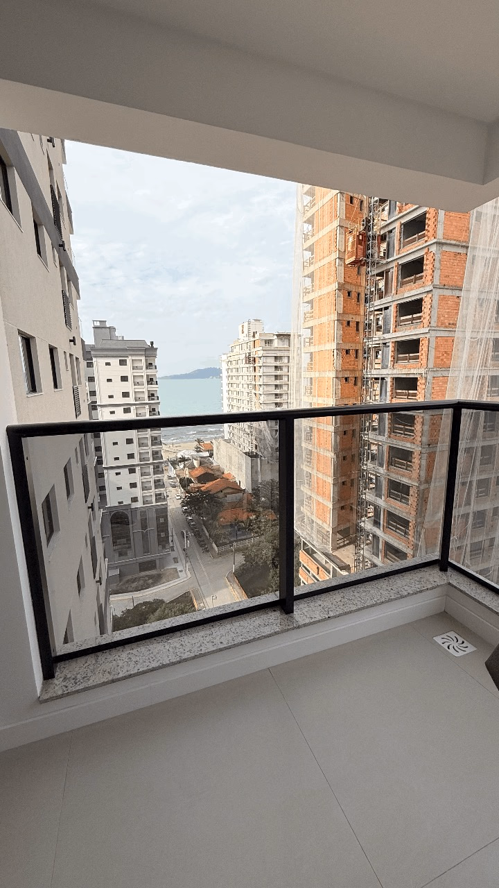 Apartamento 3 suítes em Balneário Perequê — Balneário Perequê