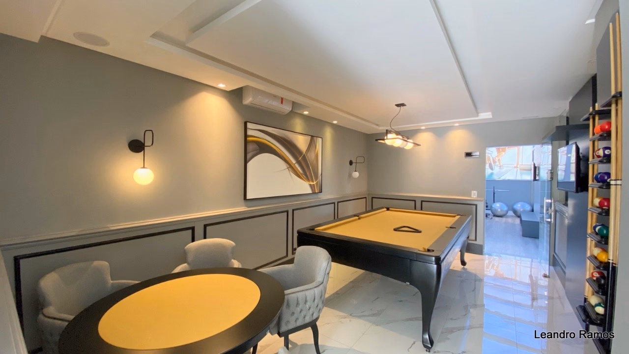 Apartamento 3 suítes em Meia Praia — Meia Praia, Itapema