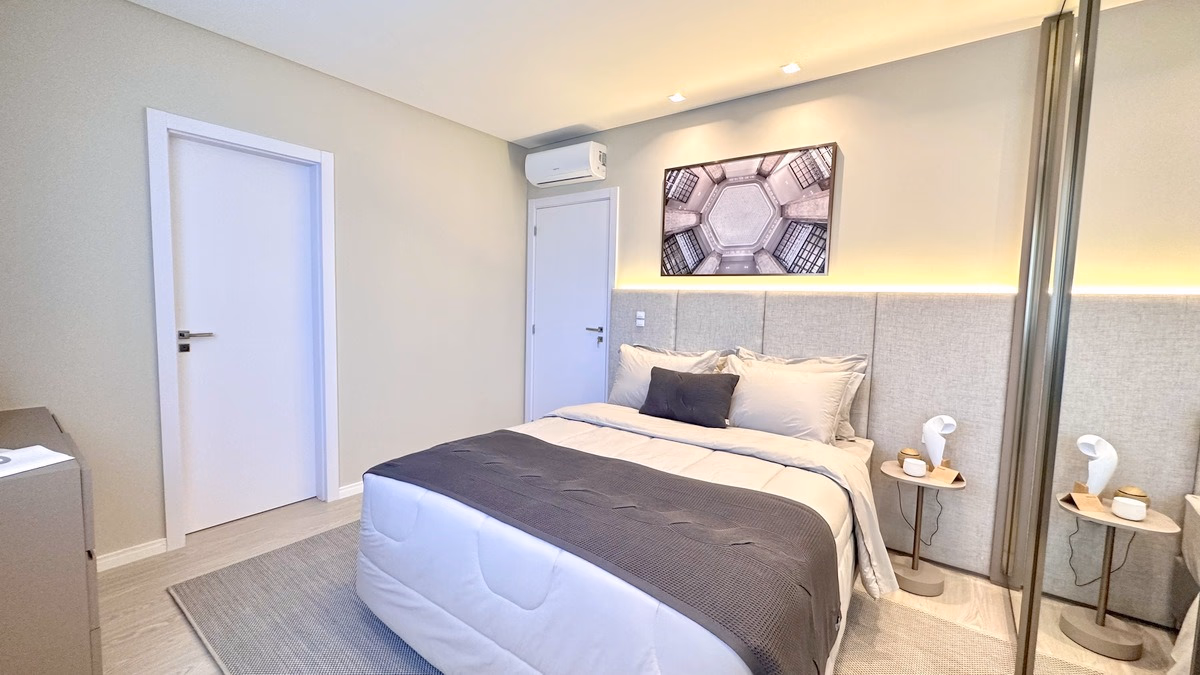 Apartamento 3 suítes em Meia Praia — Meia Praia, Itapema