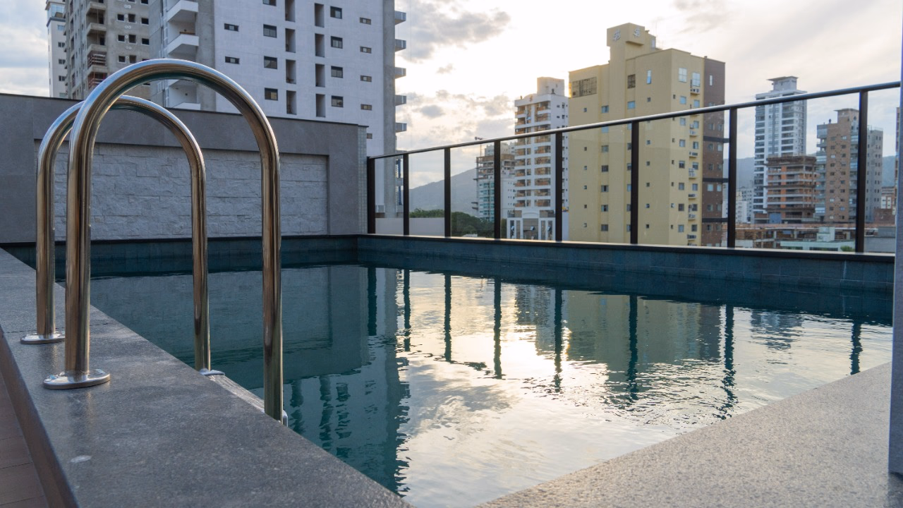 Apartamento 3 suítes em Meia Praia — Meia Praia, Itapema