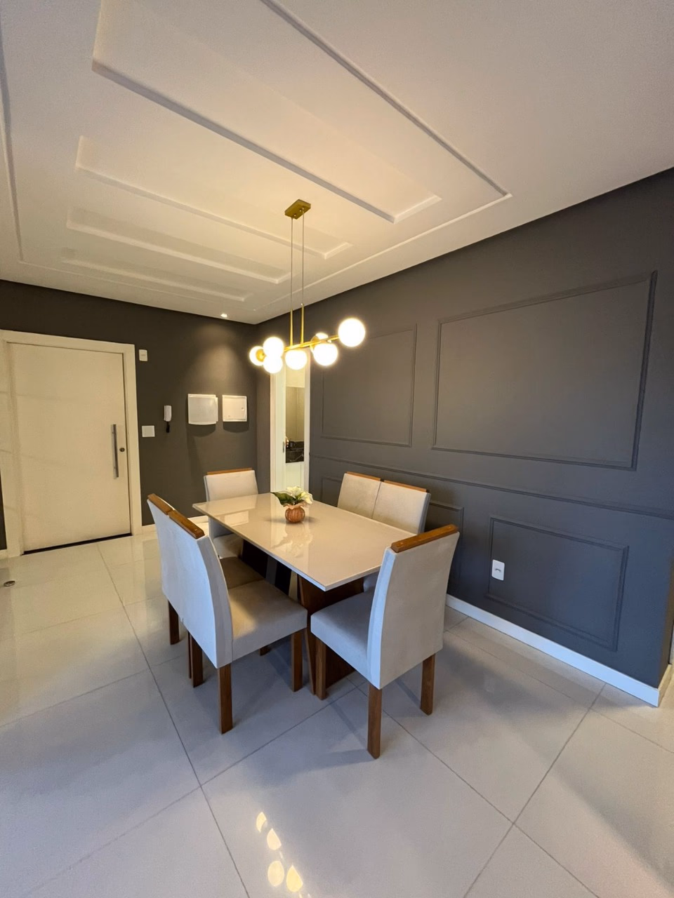 Apartamento 3 suítes em Meia Praia — Meia Praia, Itapema