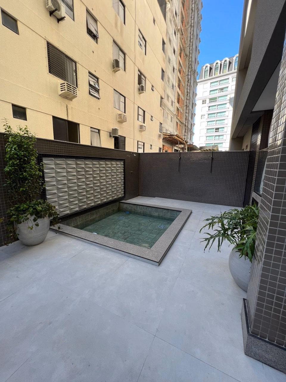 Apartamento 3 quartos em Meia Praia — Meia Praia, Itapema