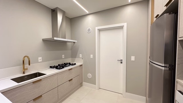 Apartamento 3 suítes em Meia Praia — Meia Praia, Itapema