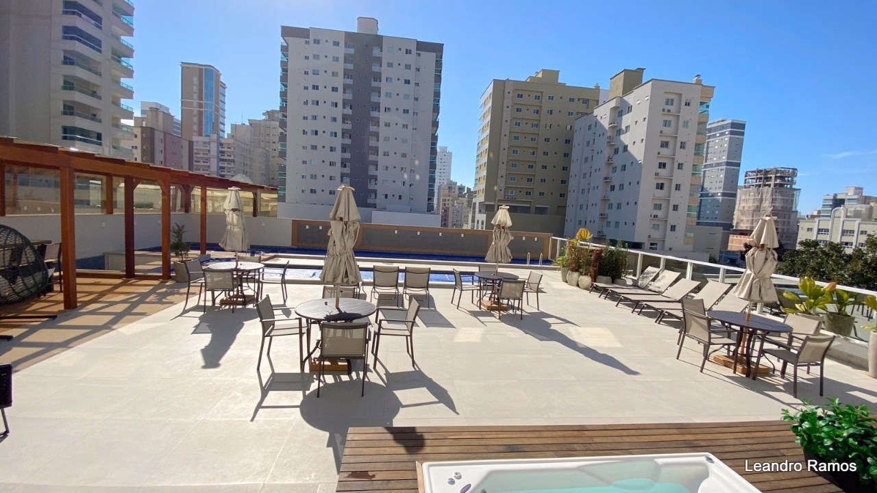 Apartamento 3 suítes em Meia Praia — Meia Praia, Itapema