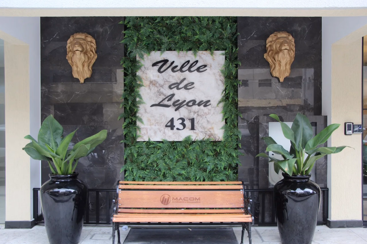 Ville de Lyon Residence — Meia Praia