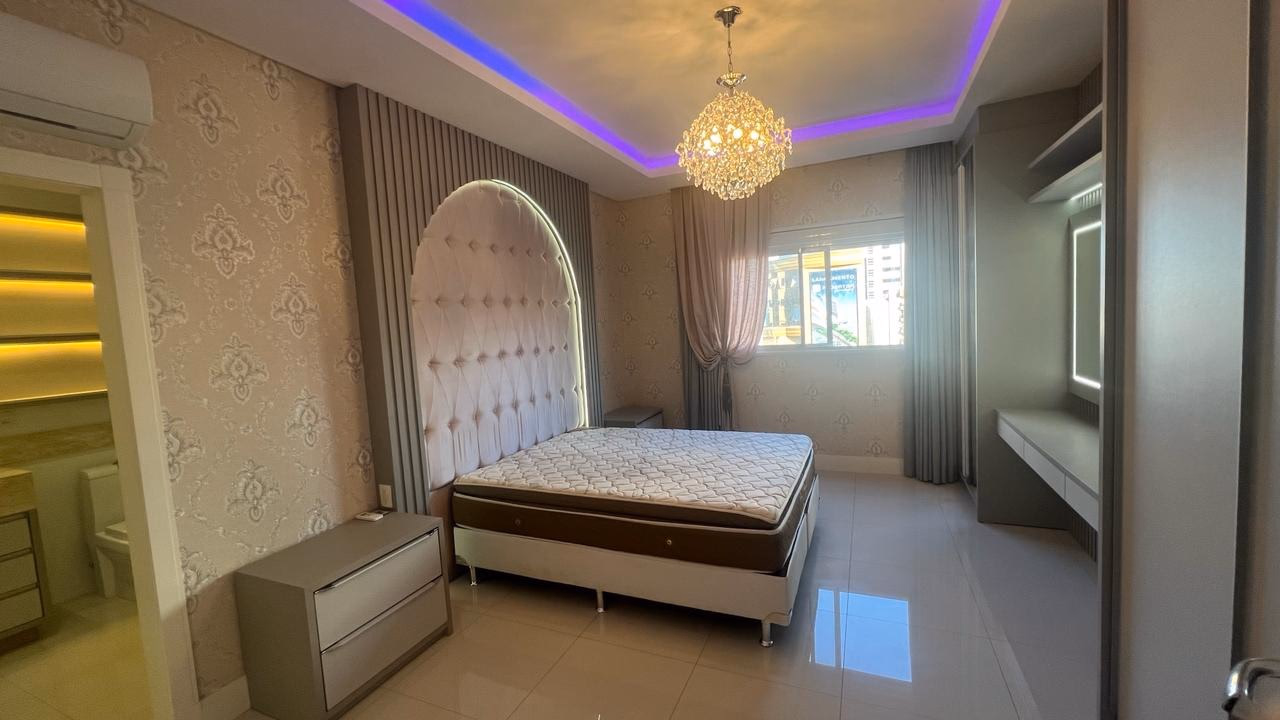 Apartamento 4 suítes em Meia Praia — Meia Praia, Itapema