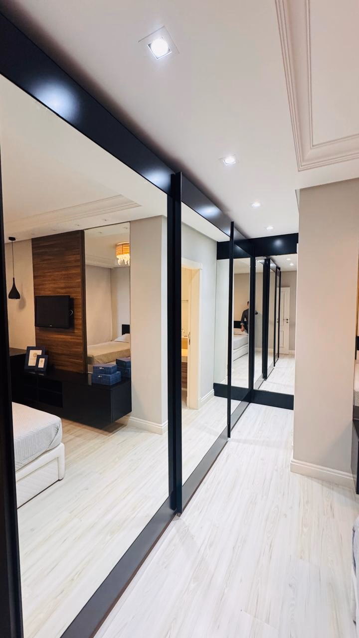 Apartamento 4 suítes em Meia Praia — Meia Praia, Itapema