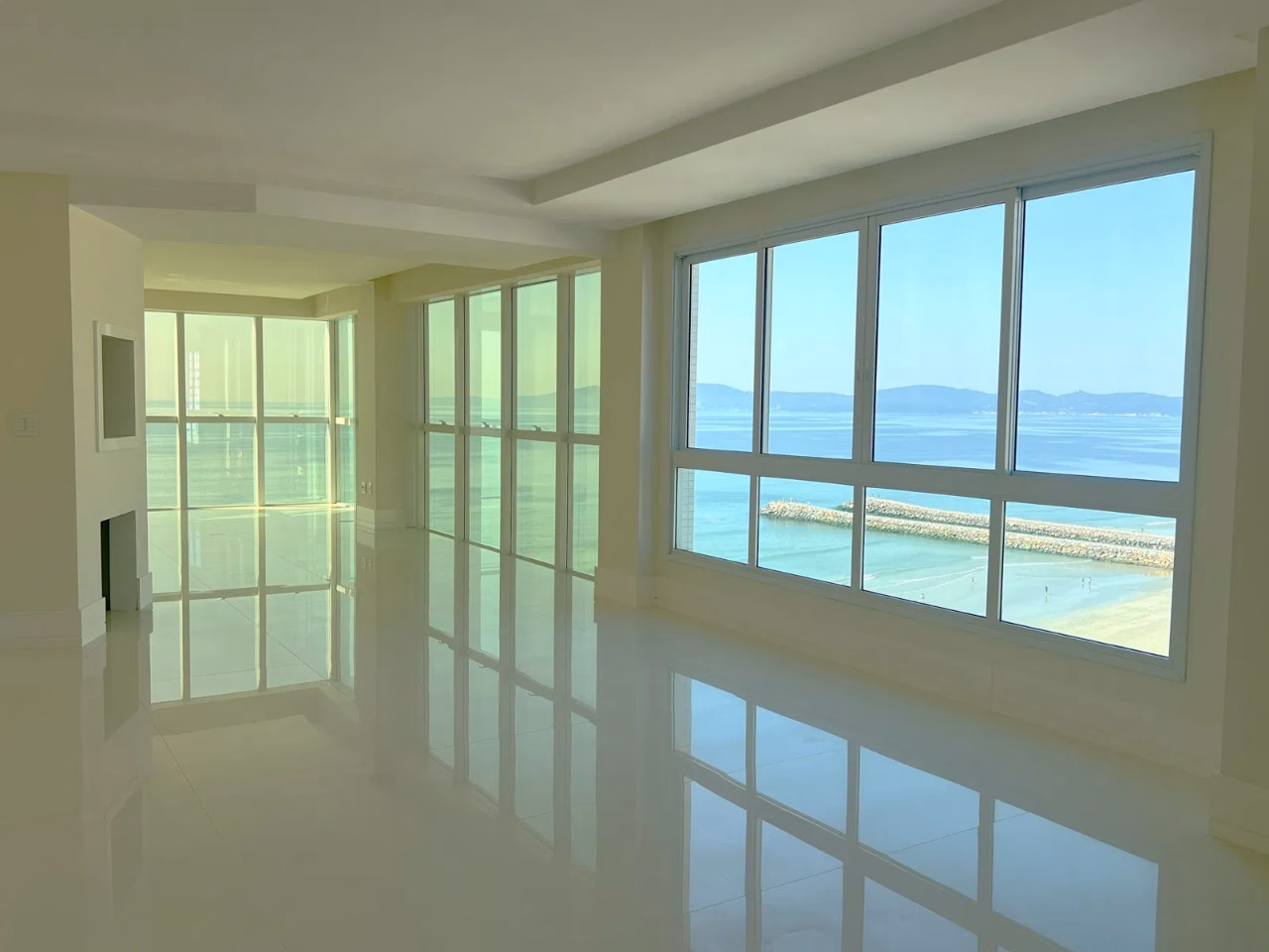 Apartamento 4 suítes em Centro — Centro, Itapema