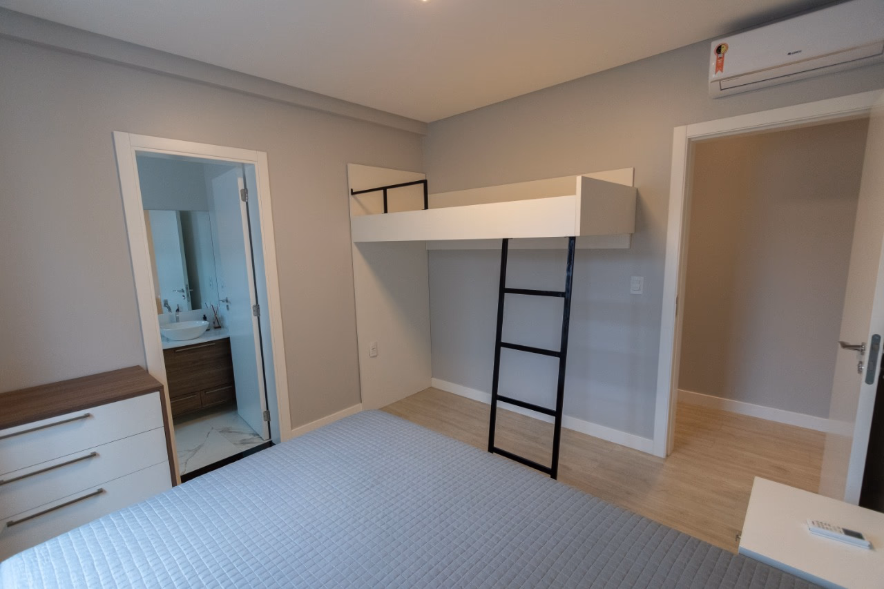 Apartamento 3 suítes em Meia Praia — Meia Praia, Itapema
