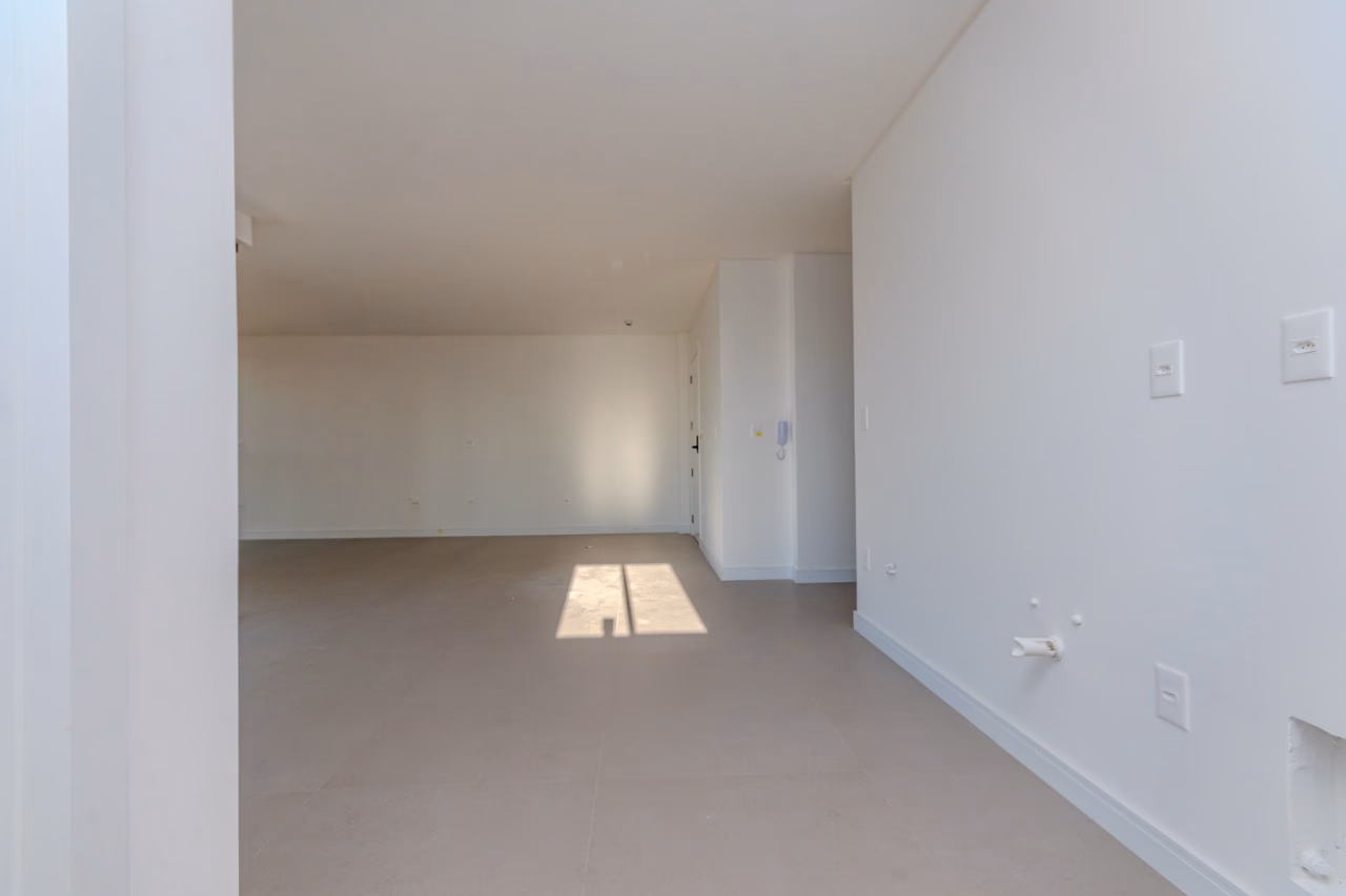 Apartamento 3 suítes em Meia Praia — Meia Praia, Itapema