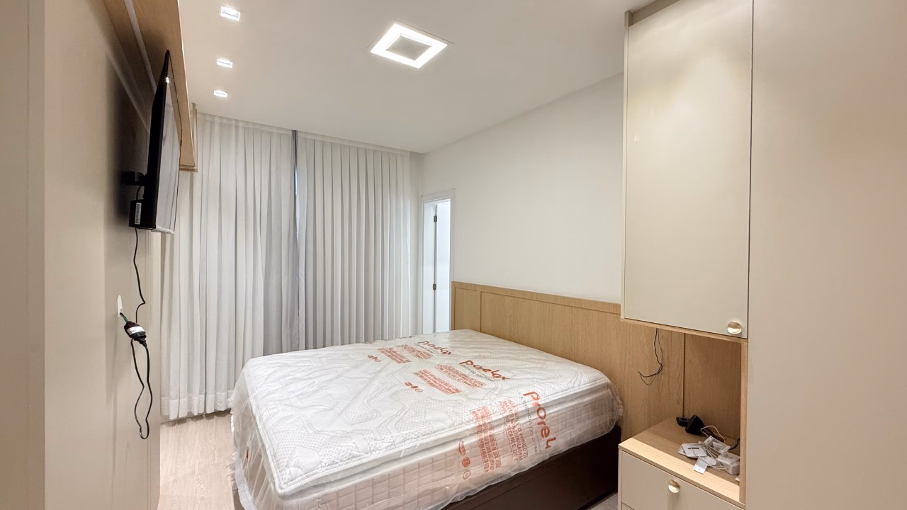 Apartamento 2 suítes em Meia Praia — Meia Praia, Itapema