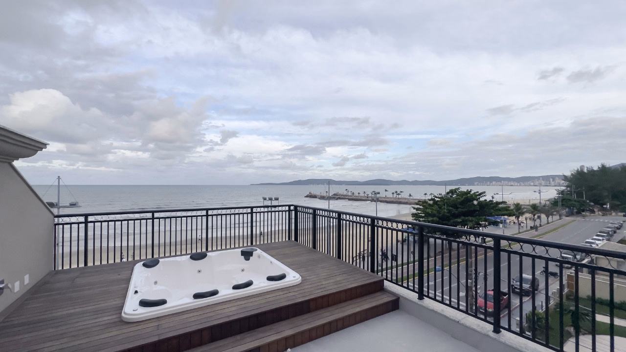 Apartamento 3 suítes em Centro — Centro