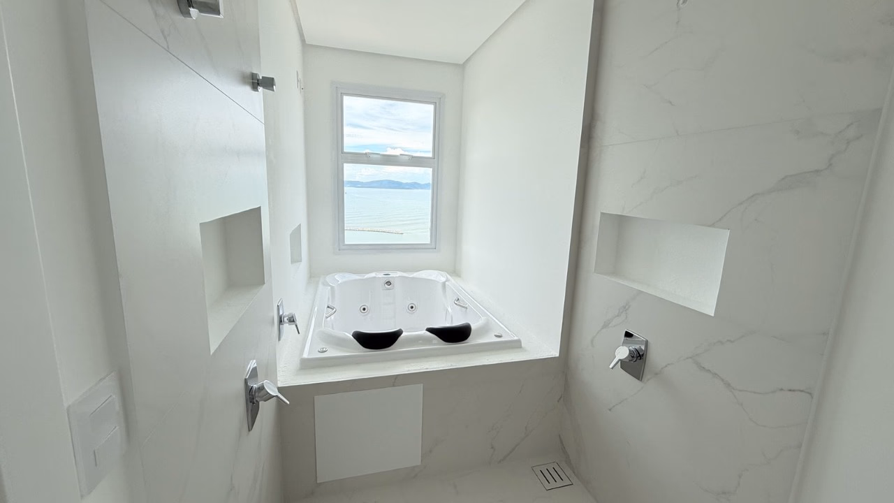 Apartamento 3 suítes em Canto da Praia — Canto da Praia, Itapema