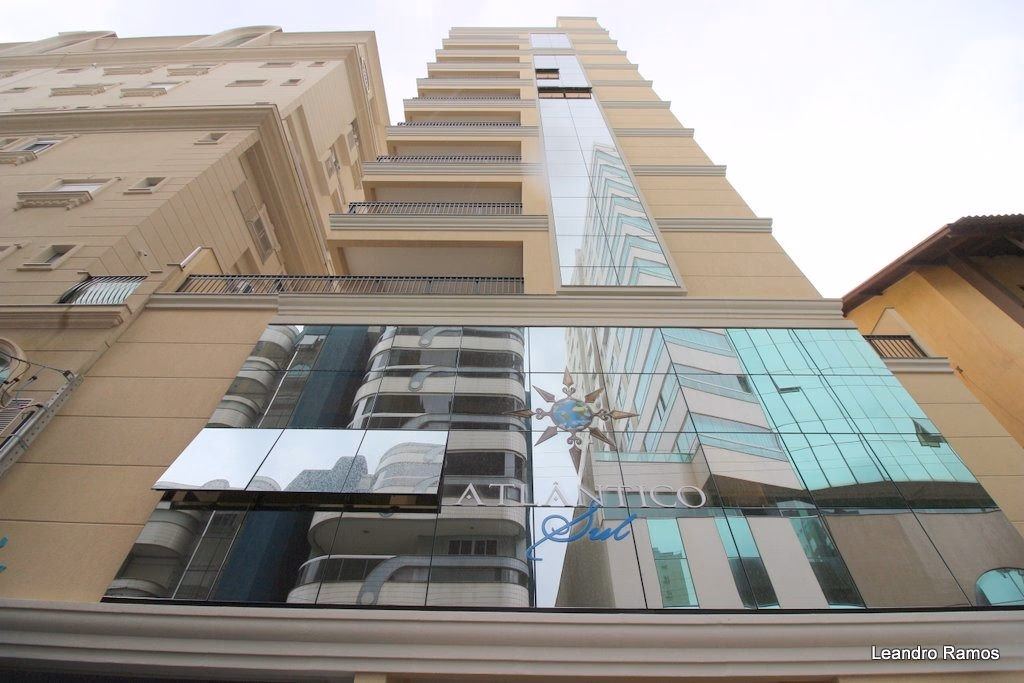 Atlântico Sul Residencial — Meia Praia