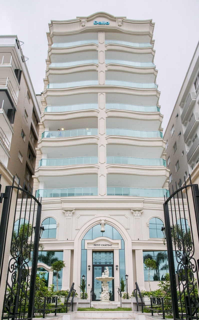 Petit Chateau, Centro, Itapema-SC (1)