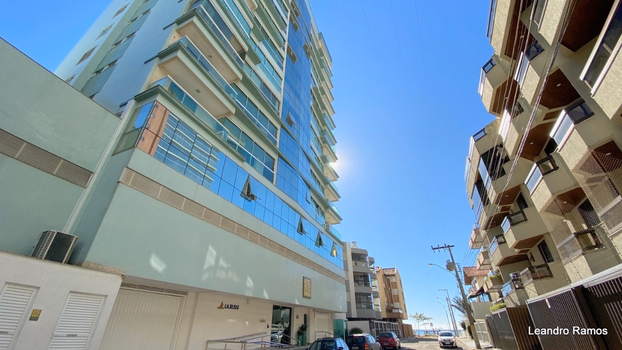 Breeze Palace Residence — Meia Praia