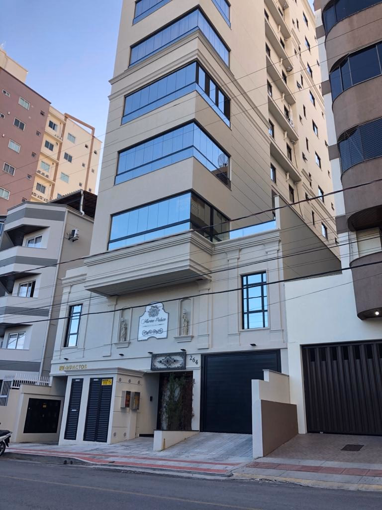 Marine Palace — Meia Praia