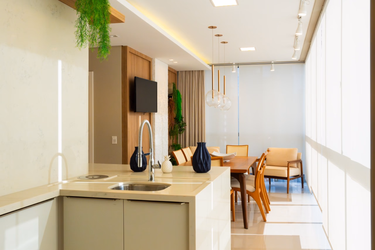 Apartamento 4 suítes em Meia Praia — Meia Praia, Itapema