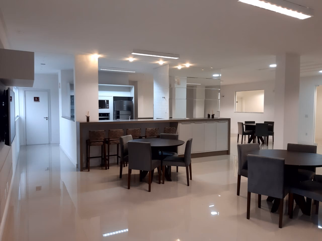 Apartamento a venda no Grand Reserve, Meia Praia, Itapema (2)