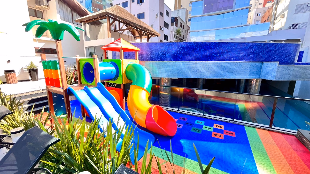 Apartamento quadra mar a venda na Meia Praia, Itapema-SC (11)