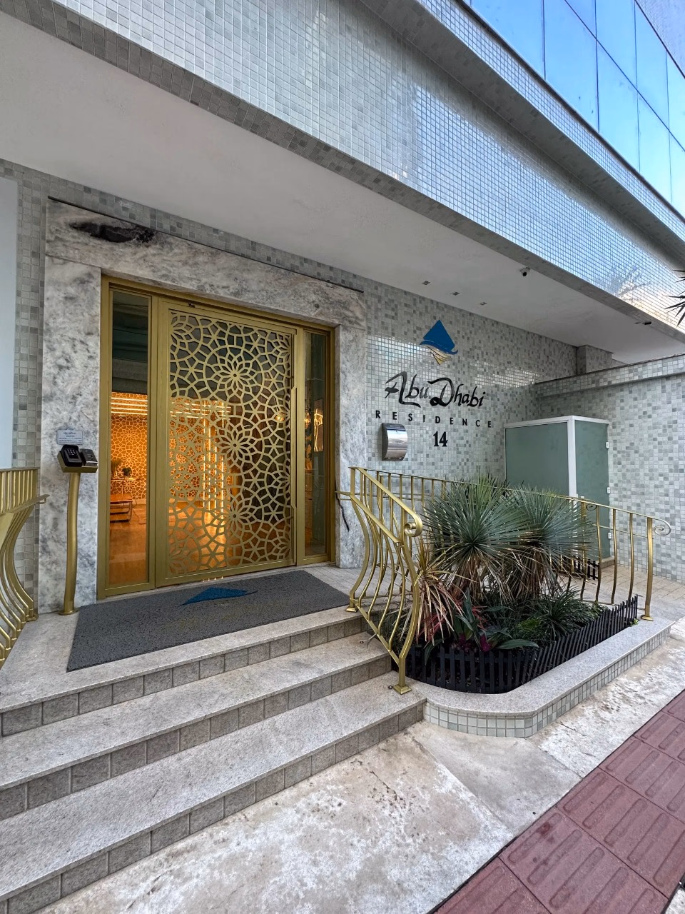 Apartamento á venda, Abu Dhabi - Rua 234, Bairro Meia Praia, Itapema - SC (1)