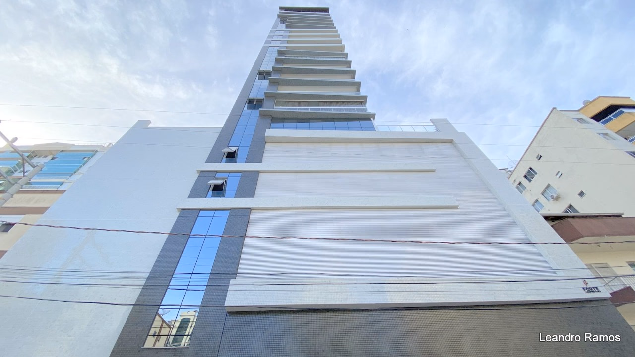 Vision Tower Residence — Meia Praia