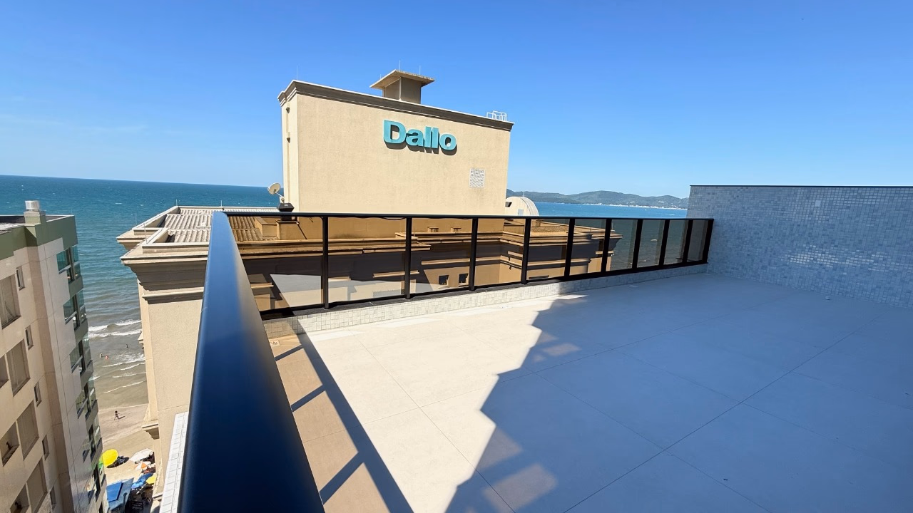 Apartamento 4 suítes em Meia Praia — Meia Praia, Itapema