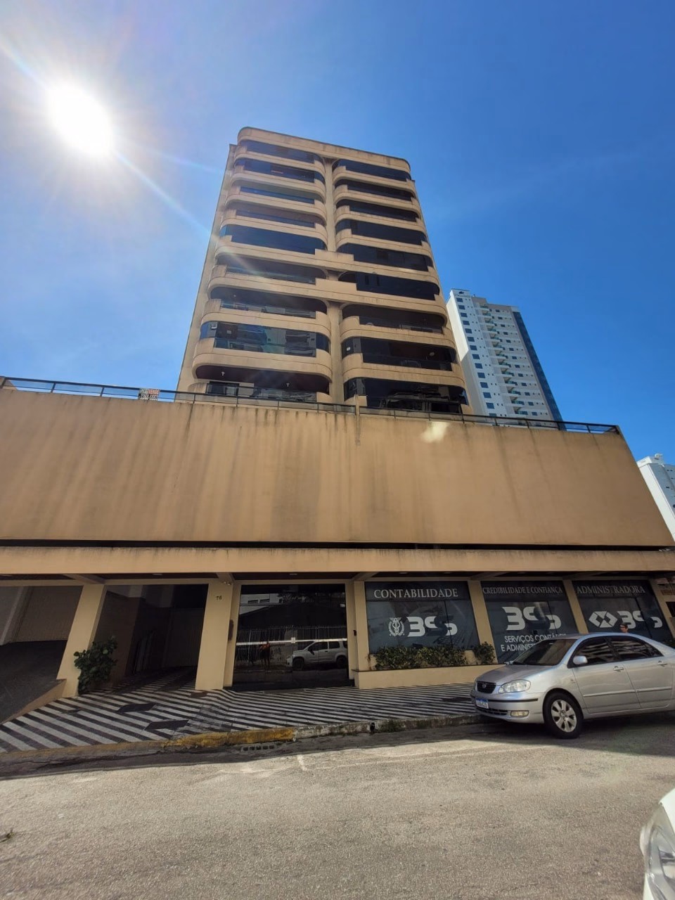 Mont Mar Residence — Meia Praia