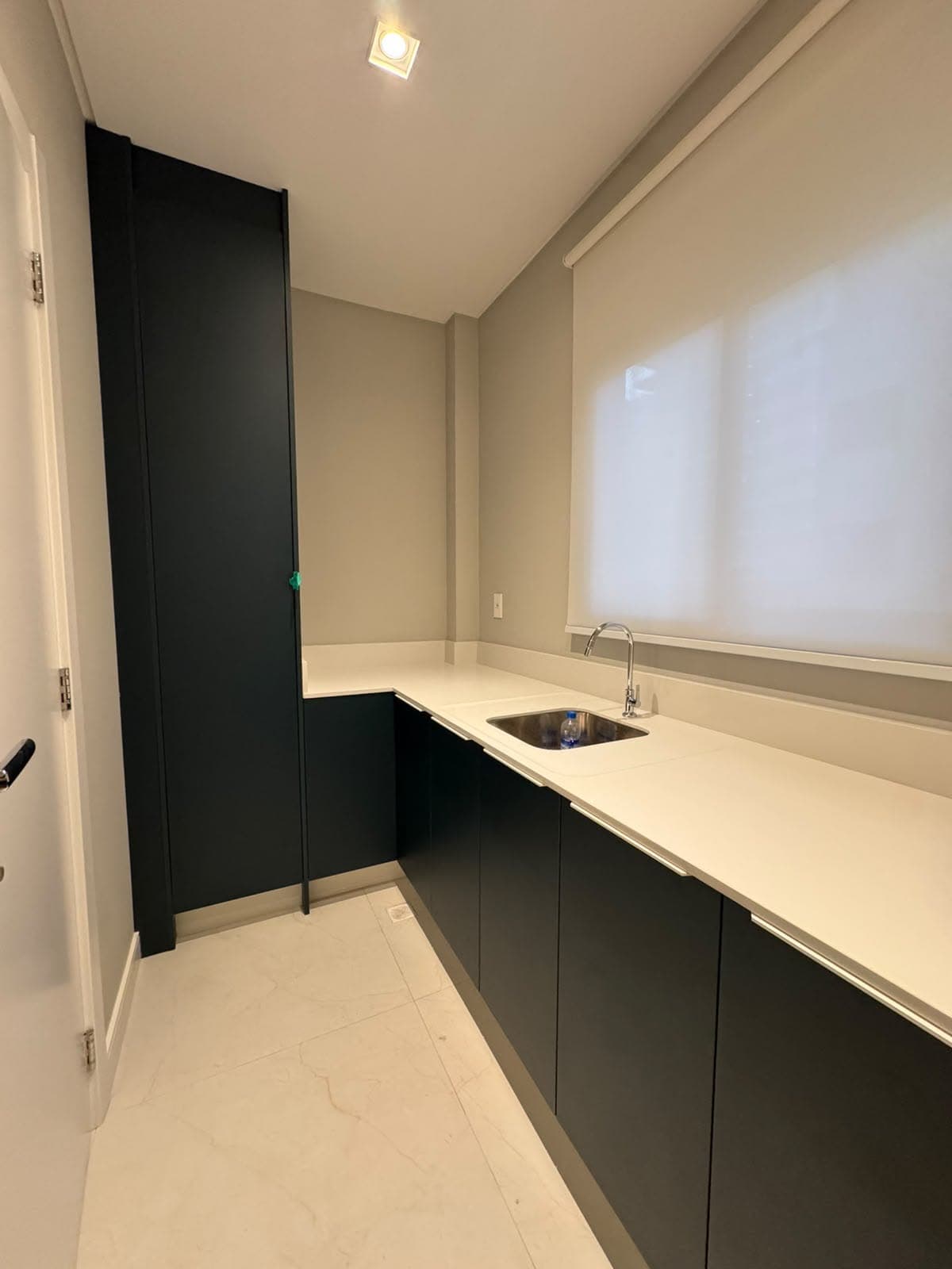 Apartamento 3 suítes em Meia Praia — Meia Praia, Itapema