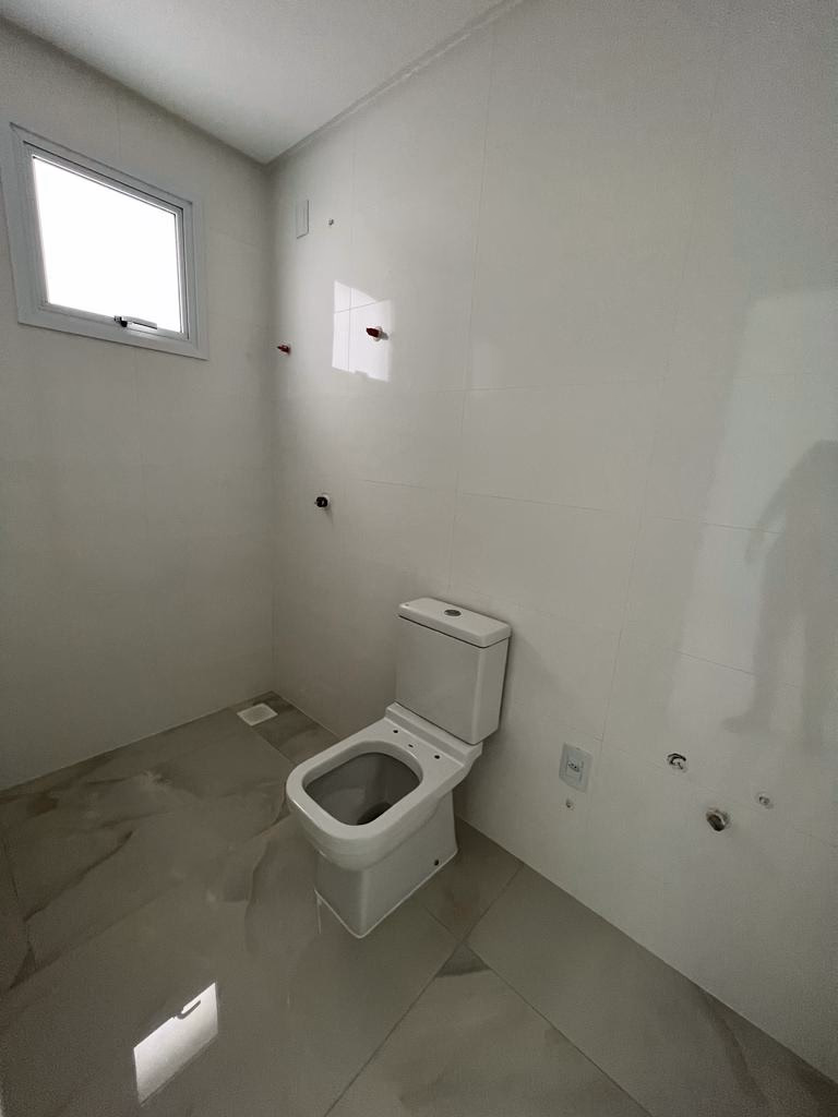 Apartamento 4 suítes em Meia Praia — Meia Praia, Itapema