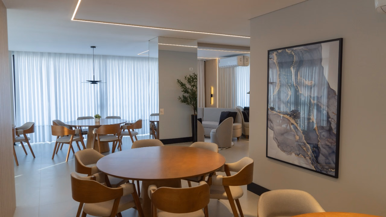 Apartamento 3 suítes em Meia Praia — Meia Praia, Itapema