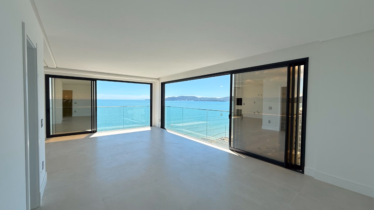 Apartamento 3 suítes em Meia Praia — Meia Praia, Itapema
