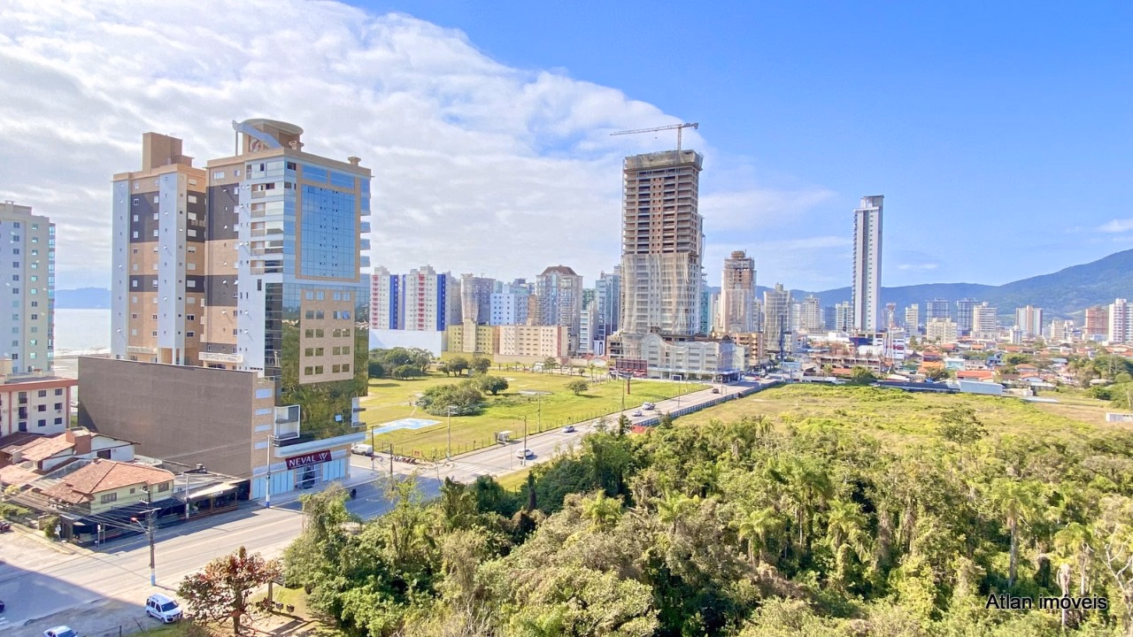 Apartamento 3 suítes em Meia Praia — Meia Praia, Itapema