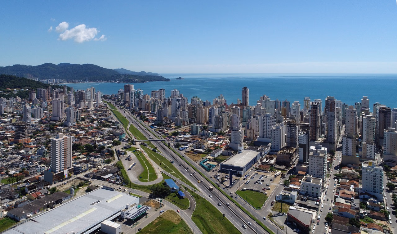Apartamento no Morretes a venda em Meia Praia, Itapema (13)