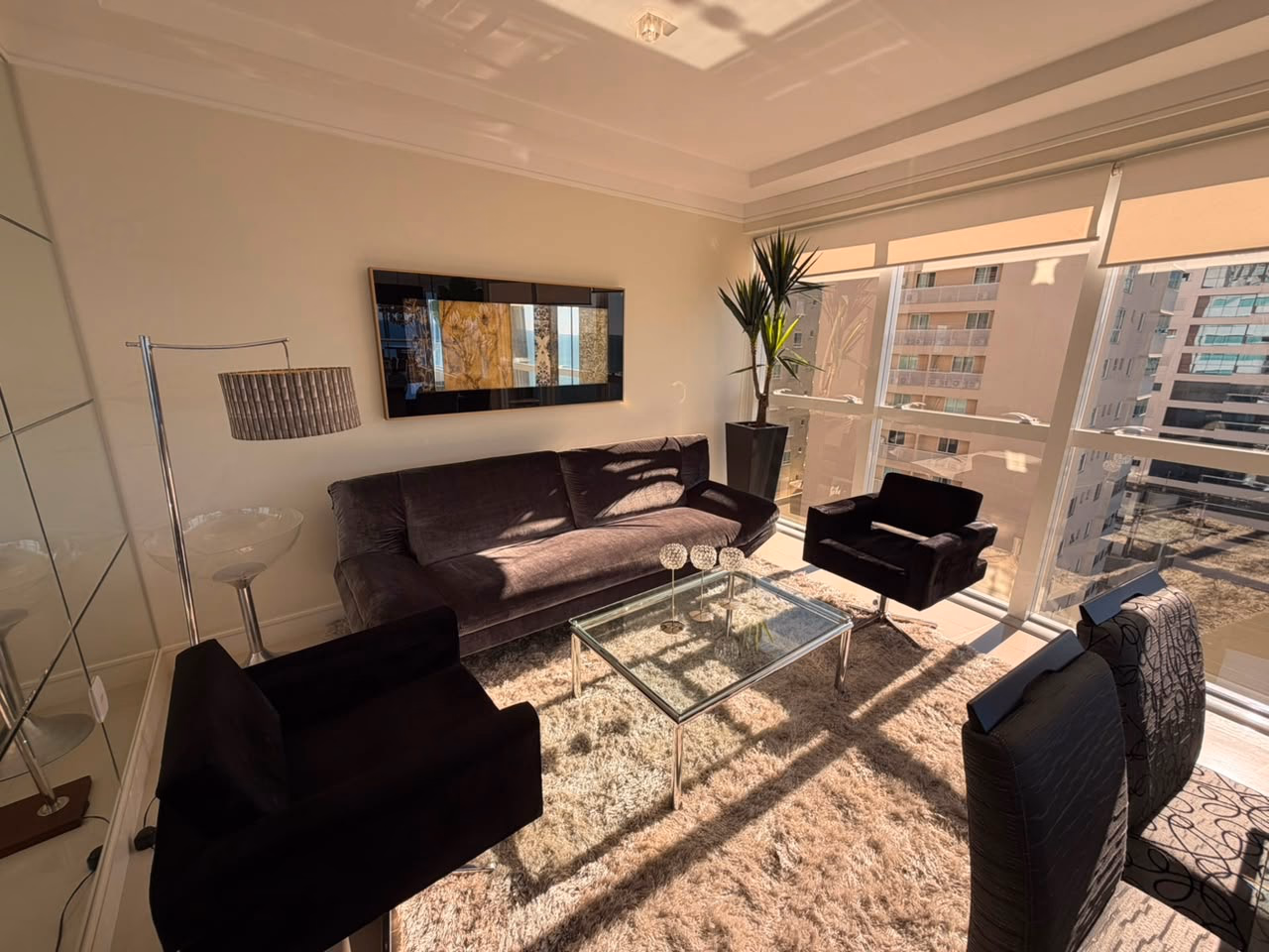 Apartamento 4 suítes em Meia Praia — Meia Praia, Itapema