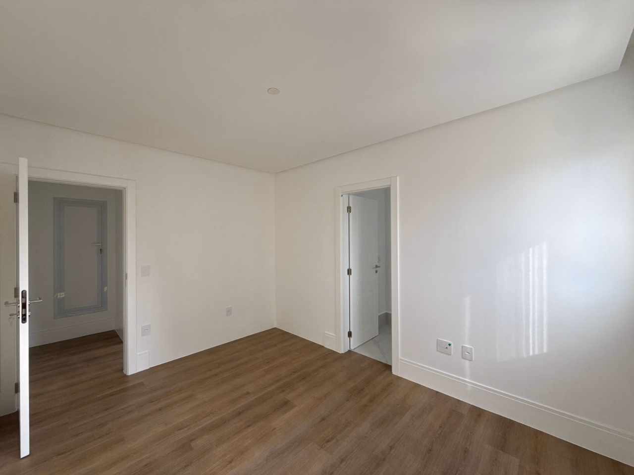 Apartamento 4 suítes em Centro — Centro, Itapema