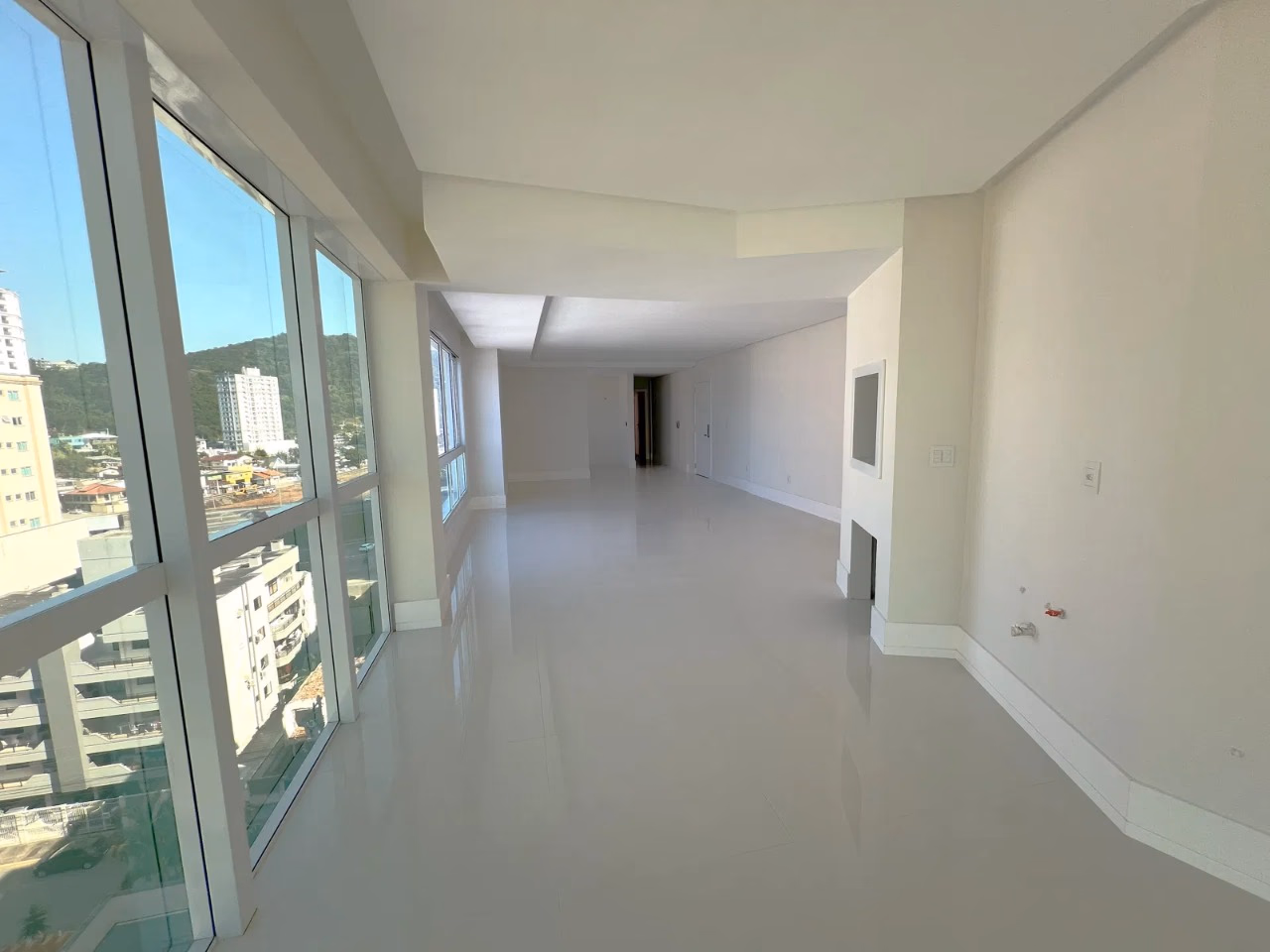 Apartamento 4 suítes em Centro — Centro, Itapema
