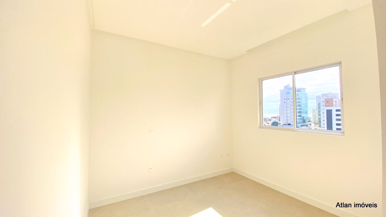 Apartamento 3 suítes em Meia Praia — Meia Praia, Itapema