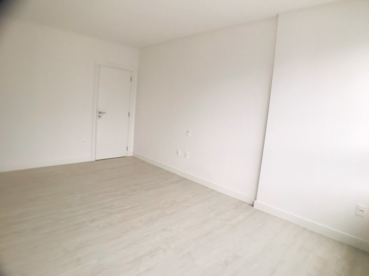 Apartamento 4 suítes em Meia Praia — Meia Praia, Itapema