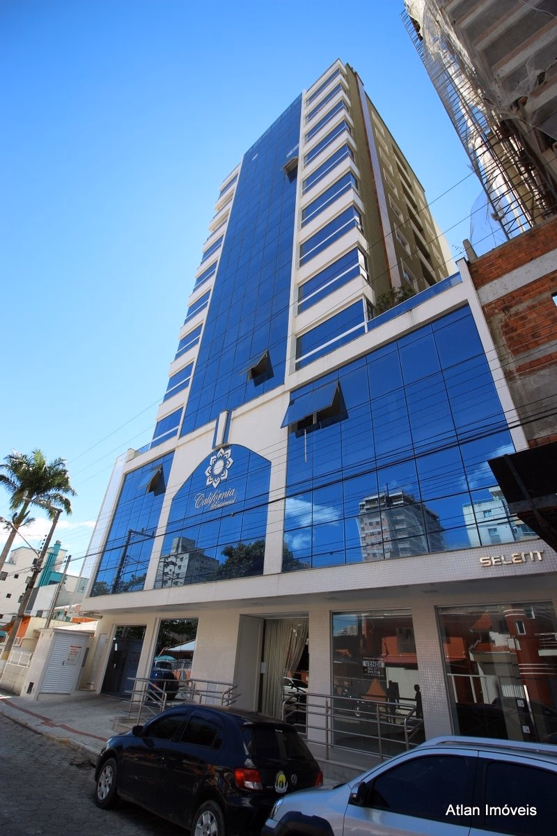 Califórnia Residencial — Meia Praia