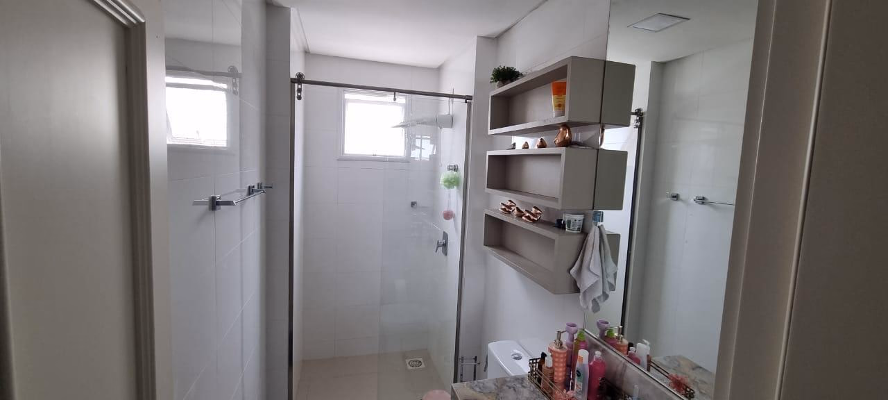 Apartamento 4 suítes em Meia Praia — Meia Praia, Itapema