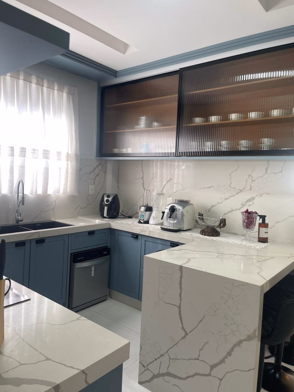 Apartamento 4 suítes em Meia Praia — Meia Praia, Itapema