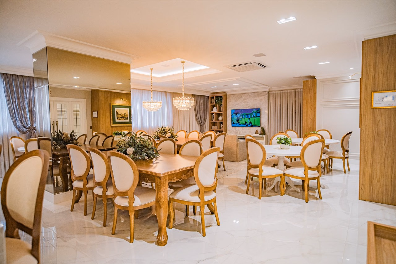 Apartamento 4 suítes em Meia Praia — Meia Praia, Itapema