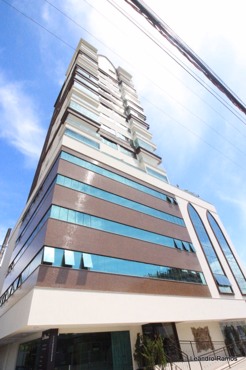 Saint Patrick Residence — Meia Praia