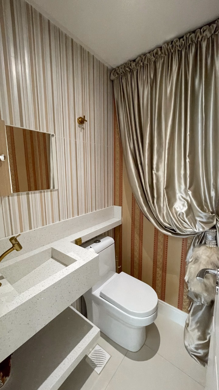 Apartamento 4 suítes em Meia Praia — Meia Praia, Itapema